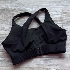 NVGTN Black Cross-Back Hook Closure Sports Bra (M)